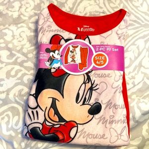 Minnie Mouse 2-piece pajama set size 4/5 NWT